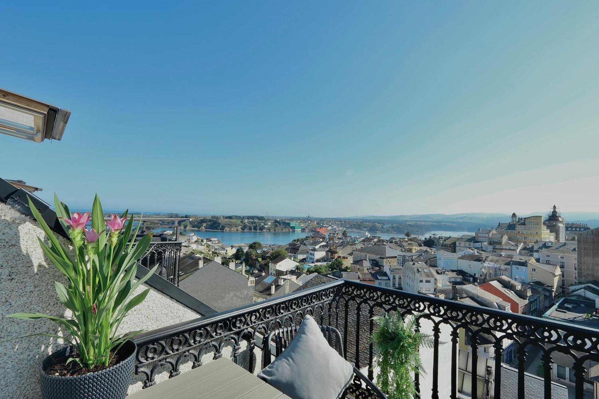 Apartamento Terraza vistas a la Ria y Parking Ribadeo Exterior foto